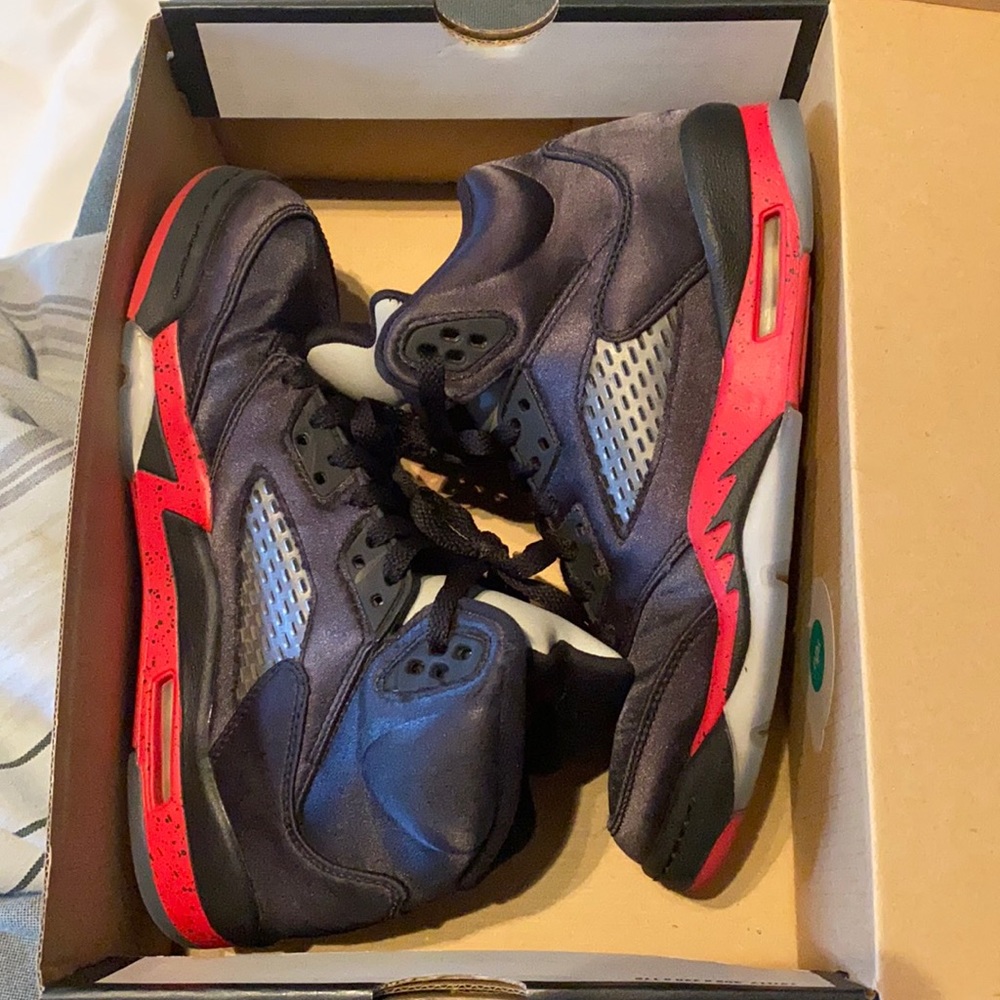 Jordan 5 satin red